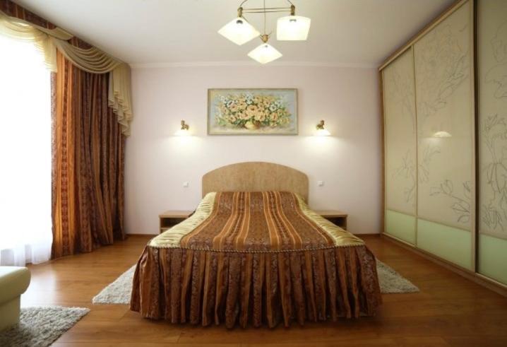 Соняхи Hotell Zimna Voda Exteriör bild