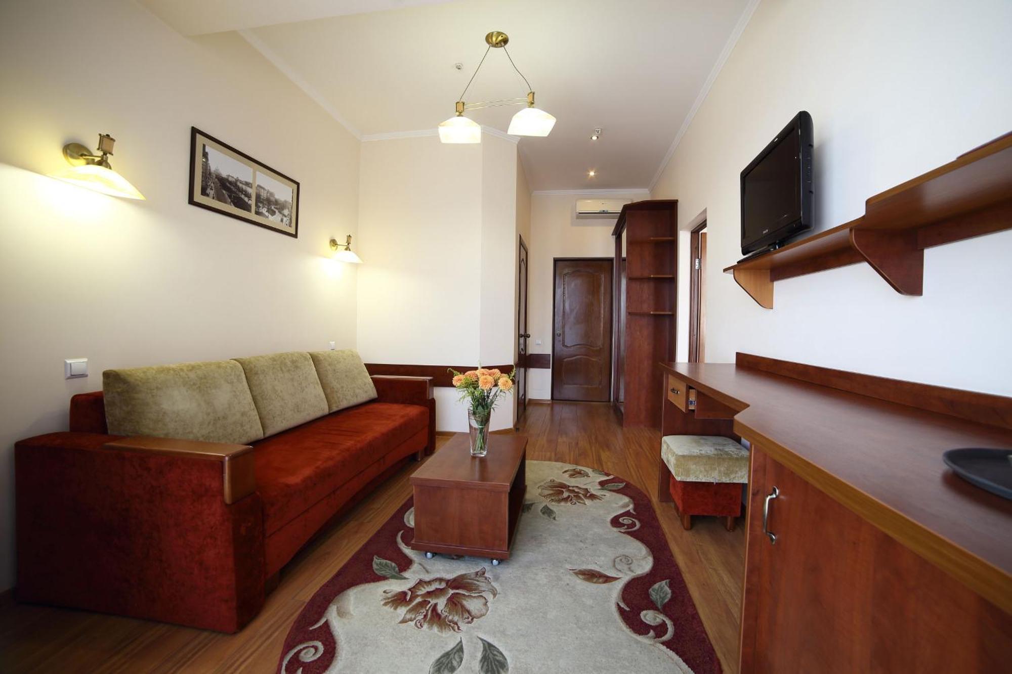 Соняхи Hotell Zimna Voda Exteriör bild
